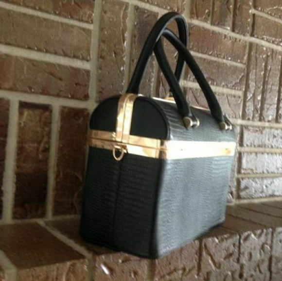 Black purse